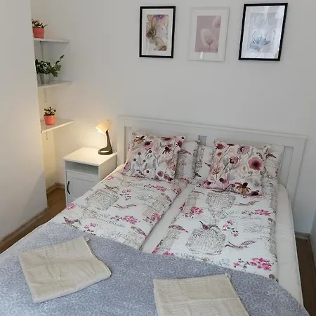 Emily's Lovely Place 부다페스트