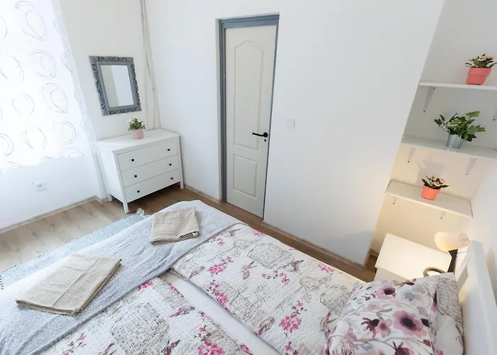 Emily's Lovely Place Apartment Budapest