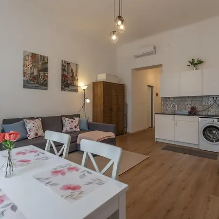 Emily's Lovely Place Apartman Budapest