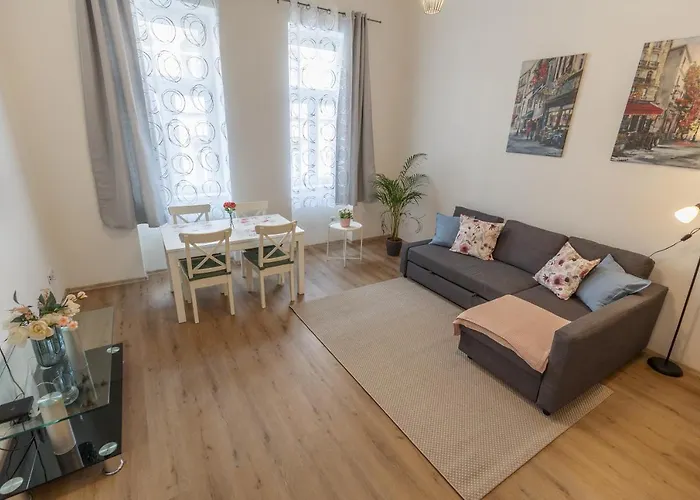 Emily's Lovely Place * Budapest